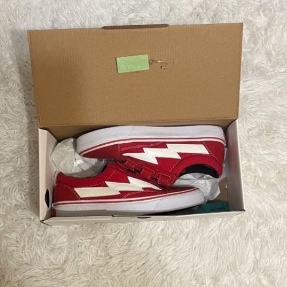 Revenge x storm red Velcros